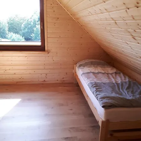 別荘 Caloroczny Dom Letniskowy *